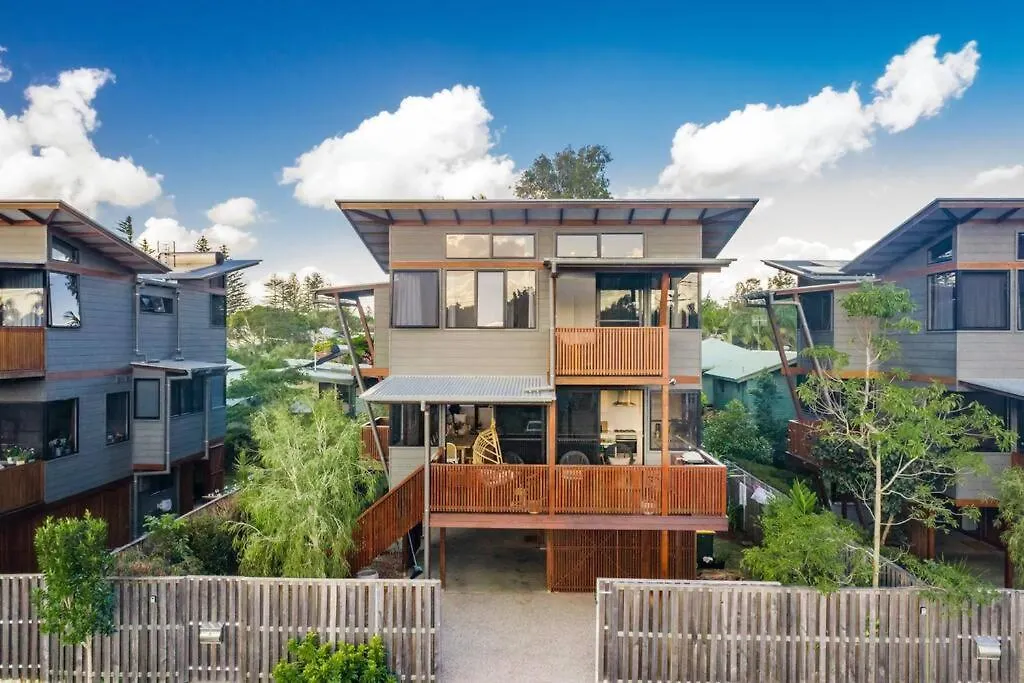 Prázdninový dům Canopy II - Beach House In The Heart Of Byron Bay